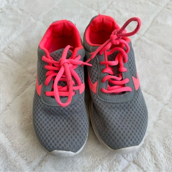 Athletic Works | Coral & Gray Girls Lace-up Mesh Jogger Shoe | Size 2 - Picture 4 of 7